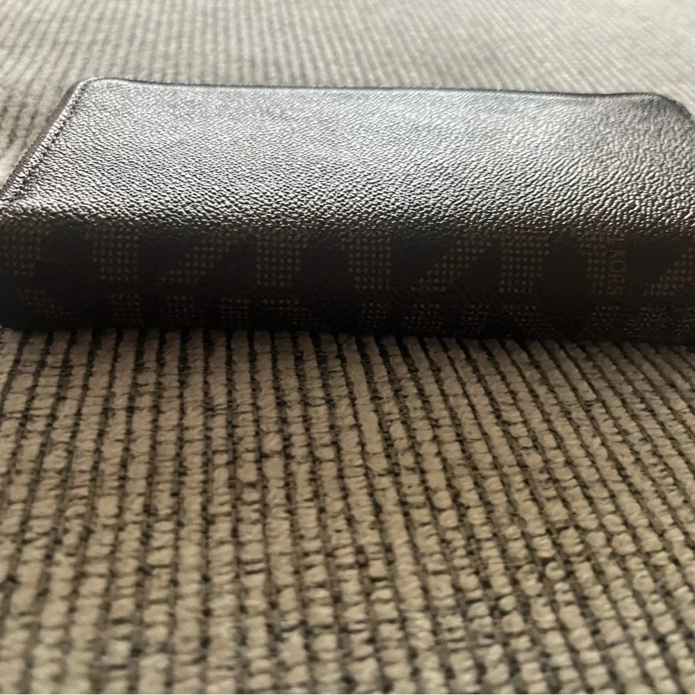 Brown Micheal Kors Wristlet Wallet with Gold Accents - Picture 6 of 10